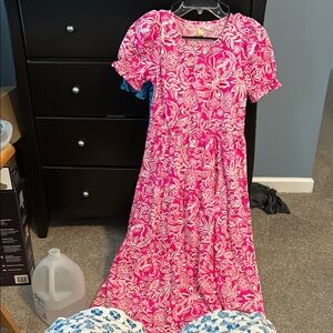 Casual Pink and White Dress for Everyday Elegance